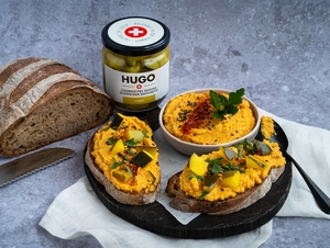 Tartines de houmous de carottes